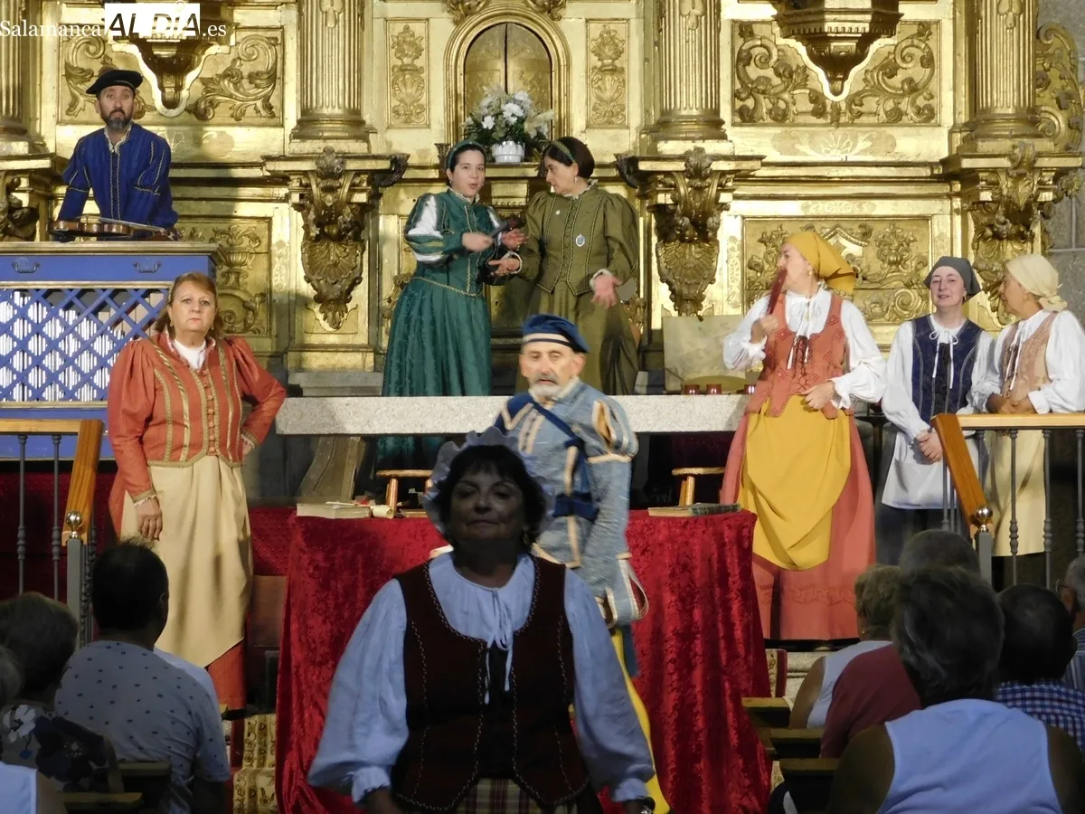 Representación de la obra 'Buscando a Nebrija' en Olmedo de Camaces 