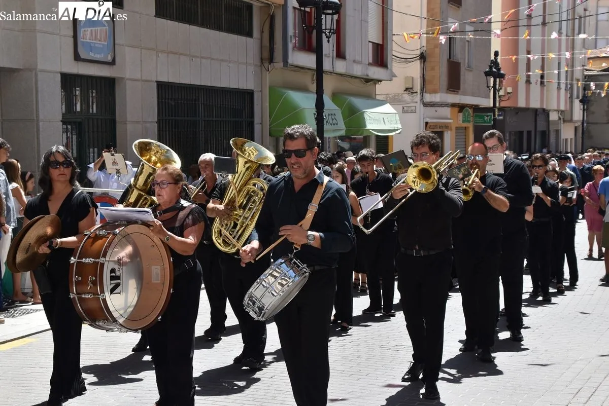 Procesión en honor a Nuestra Señora de La Asunción en Guijuelo. Fotos: Miguel González
