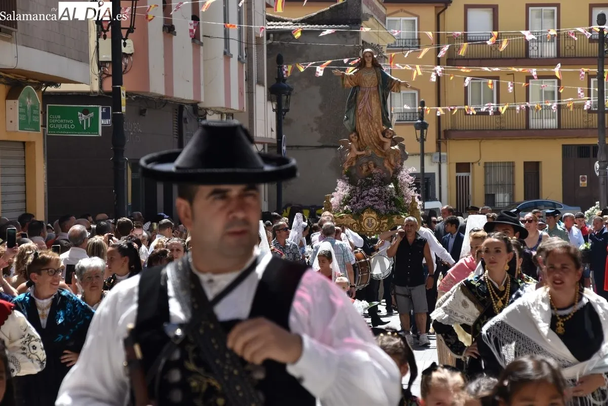 Procesión en honor a Nuestra Señora de La Asunción en Guijuelo. Fotos: Miguel González