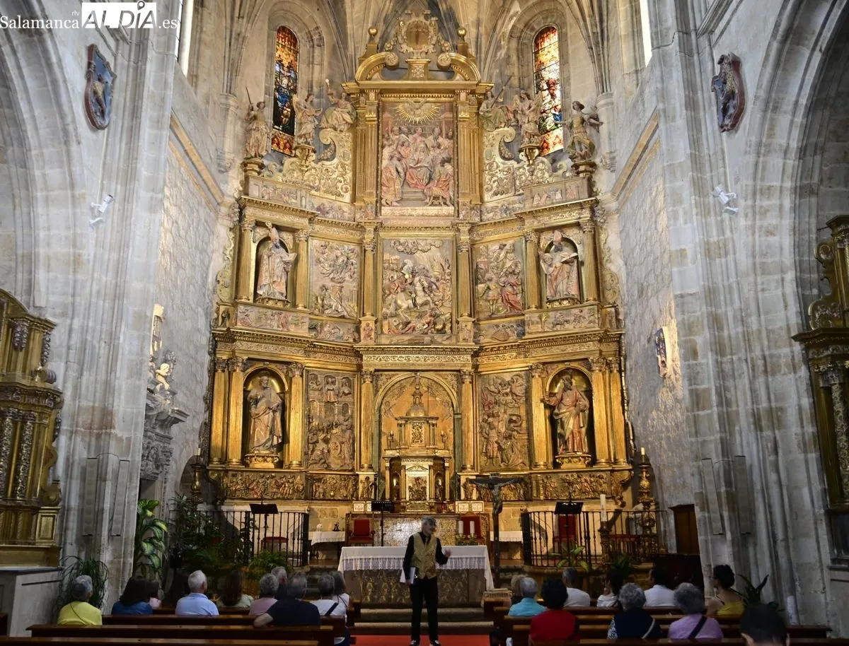 Visita teatralizada en la iglesia de Sancti-Spíritus incluida en el programa la ‘Constelación de Retablos Barrocos’