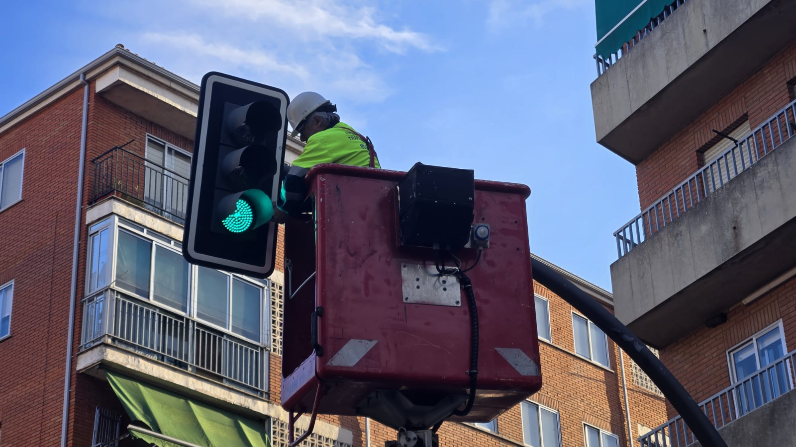 Semáforos led en Salamanca: ahorro del 85% de energía