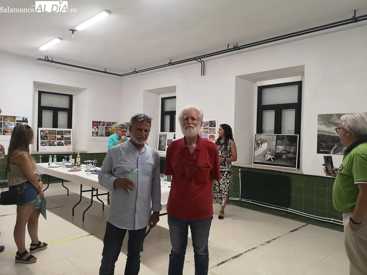 La exposición fotográfica 'Miradas sin Fronteras' estará disponible en La Fregeneda hasta el 10 de agosto