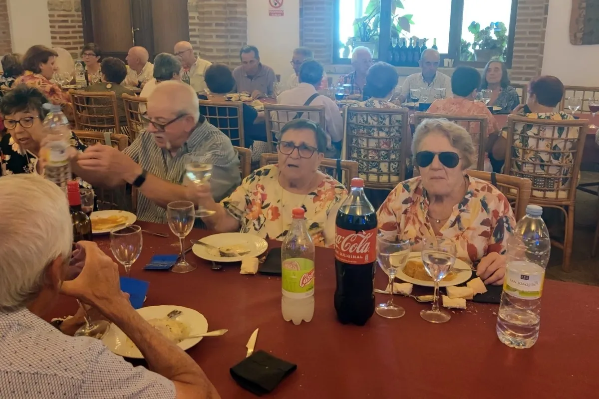 La Asociación de jubilados y pensionistas de Cerralbo ha celebrado este domingo, 3 de agosto, su tradicional fiesta anual