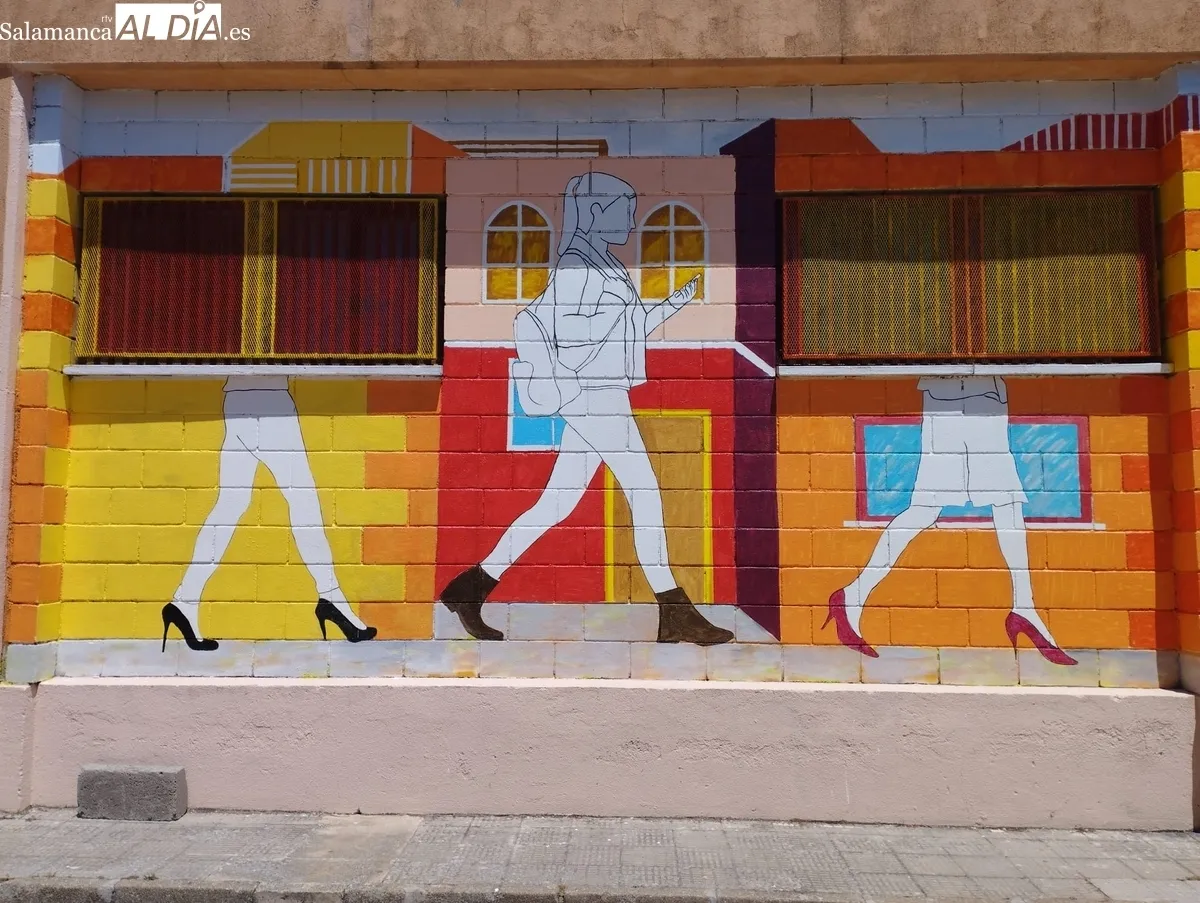 Nuevo aspecto de las fachadas del gimnasio en Lumbrales  