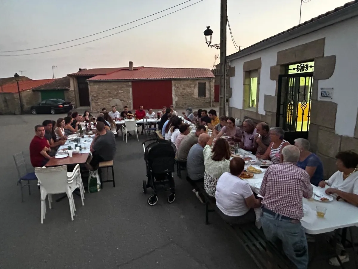 En Peralejos de Arriba celebran el reencuentro estival con actividades 