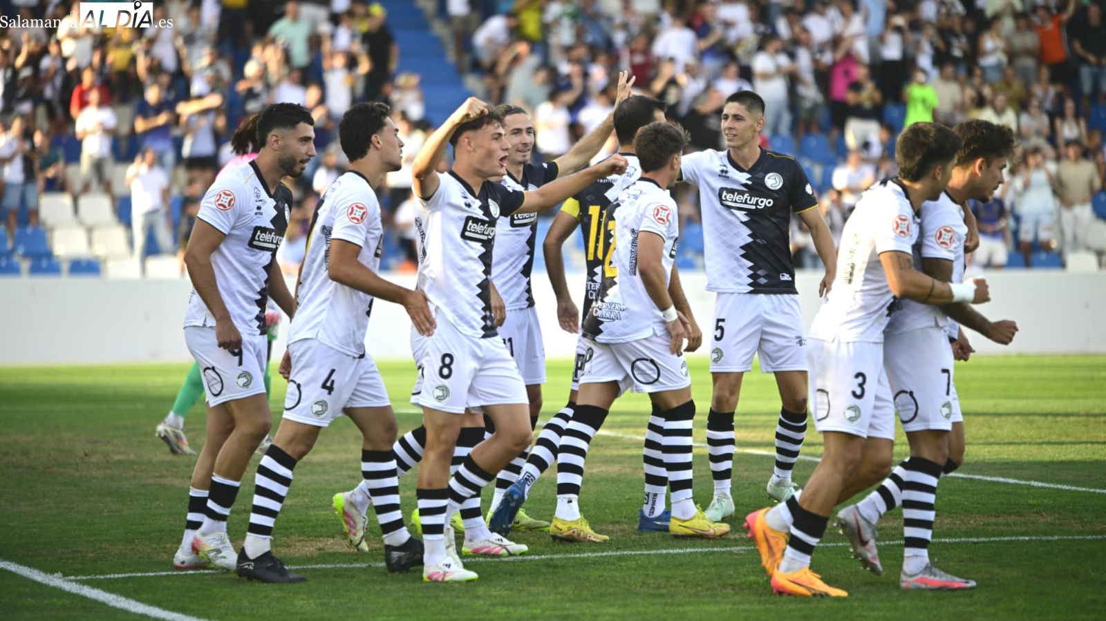 Unionistas se lleva el derbi ante el Salamanca UDS más de cuatro años después (2-0)