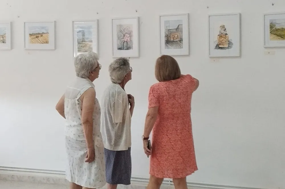 La exposición está abierta al público en las escuelas hasta el 14 de agosto, en horario de 11:00 a 13:00 horas 