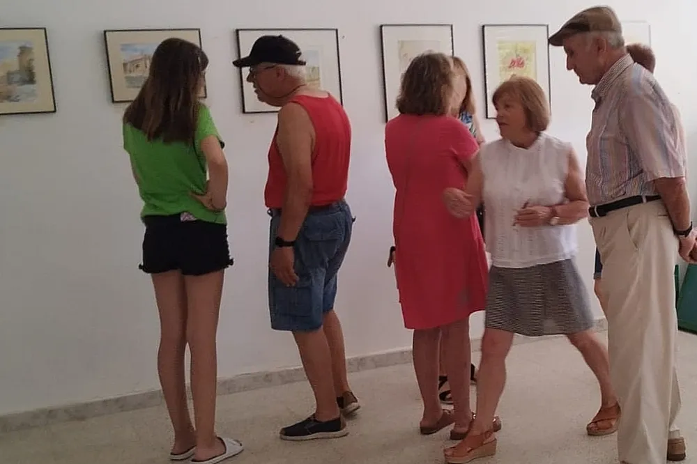 La exposición está abierta al público en las escuelas hasta el 14 de agosto, en horario de 11:00 a 13:00 horas 