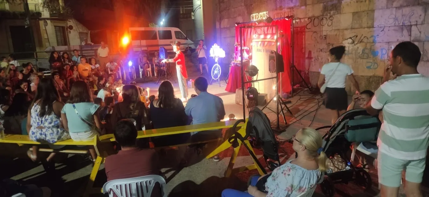 Actuación de Alúa Teatro en Vitigudino 