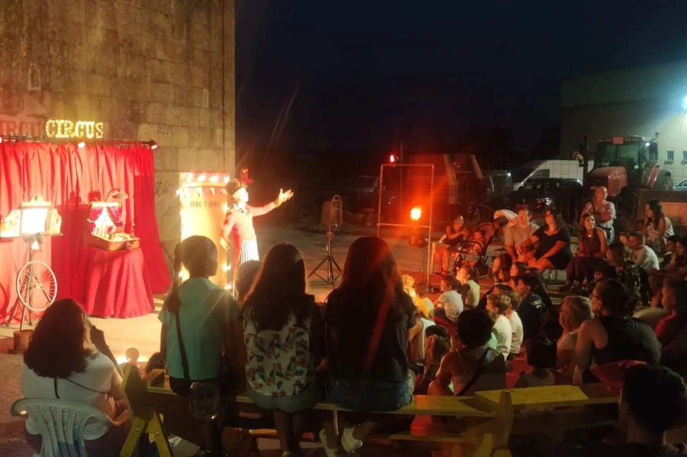 Actuación de Alúa Teatro en Vitigudino 