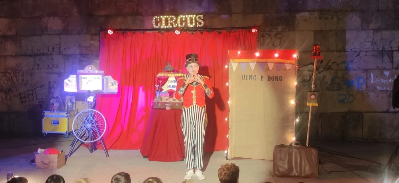 Actuación de Alúa Teatro en Vitigudino 