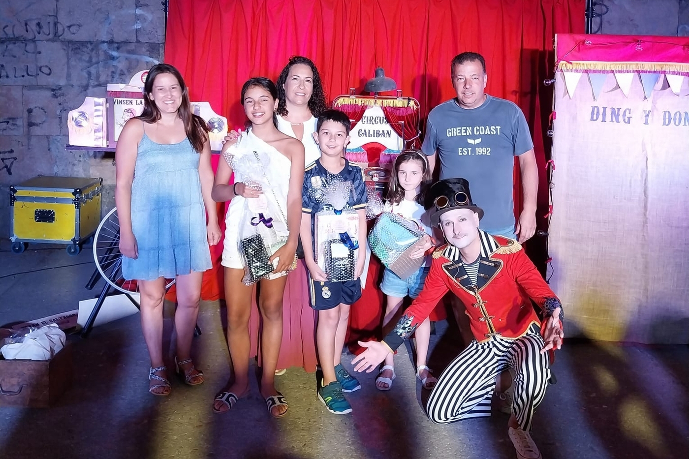 Alúa Teatro llena Vitigudino en la víspera de sus Fiestas 2025