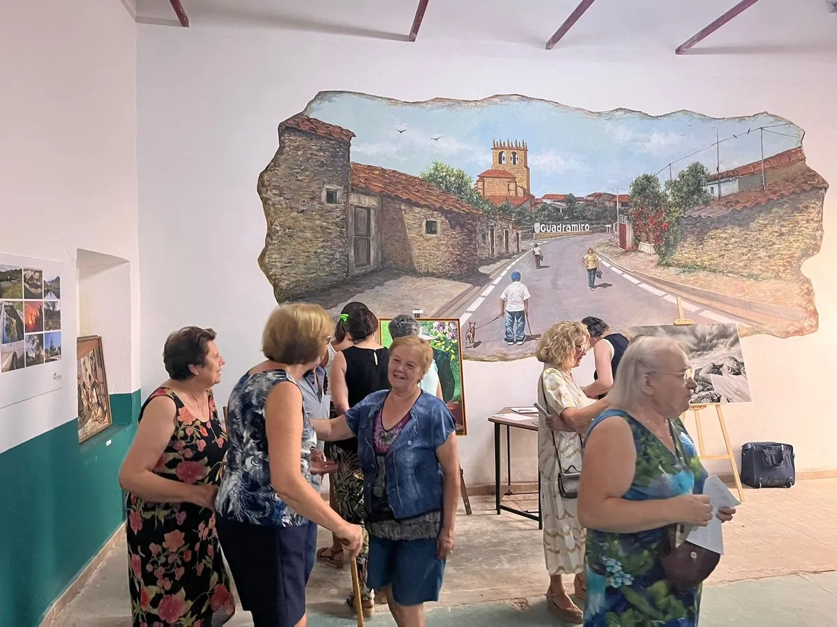 Ambas exposiciones pueden verse hasta el 17 de agosto en el edificio multiusos (antiguas escuelas)
