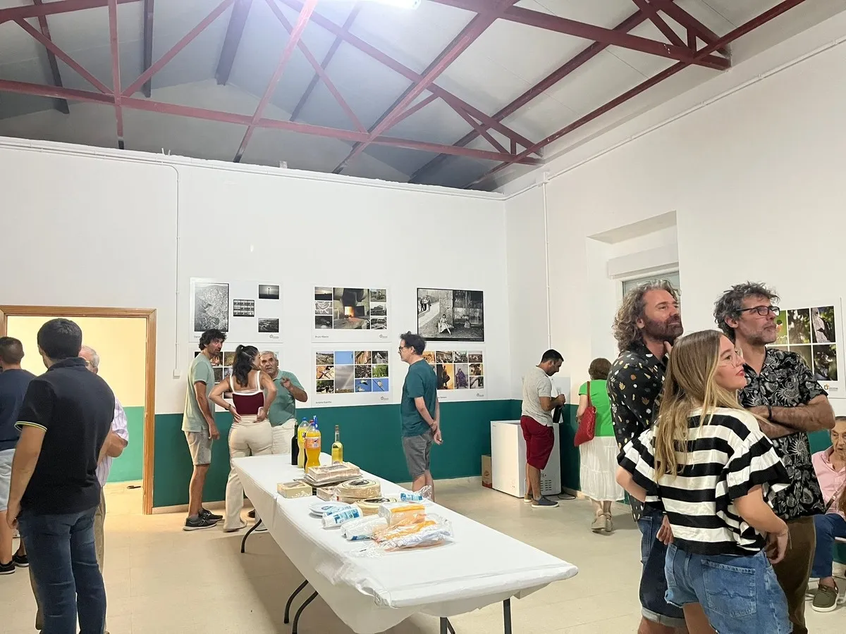 Ambas exposiciones pueden verse hasta el 17 de agosto en el edificio multiusos (antiguas escuelas)
