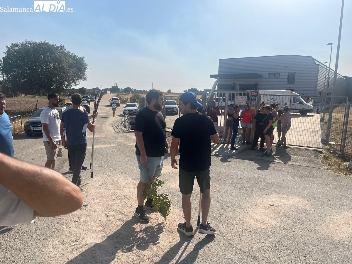 Incendio en Cipérez: se reactiva y elevan a nivel 2