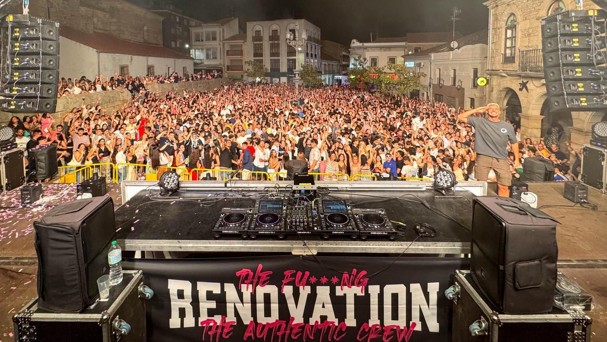 Ricky Galende desata la locura en las fiestas de Vitigudino