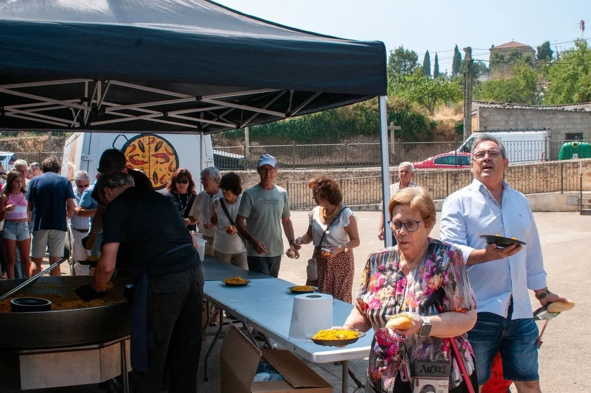 La paella contó con la participación de 300 personas