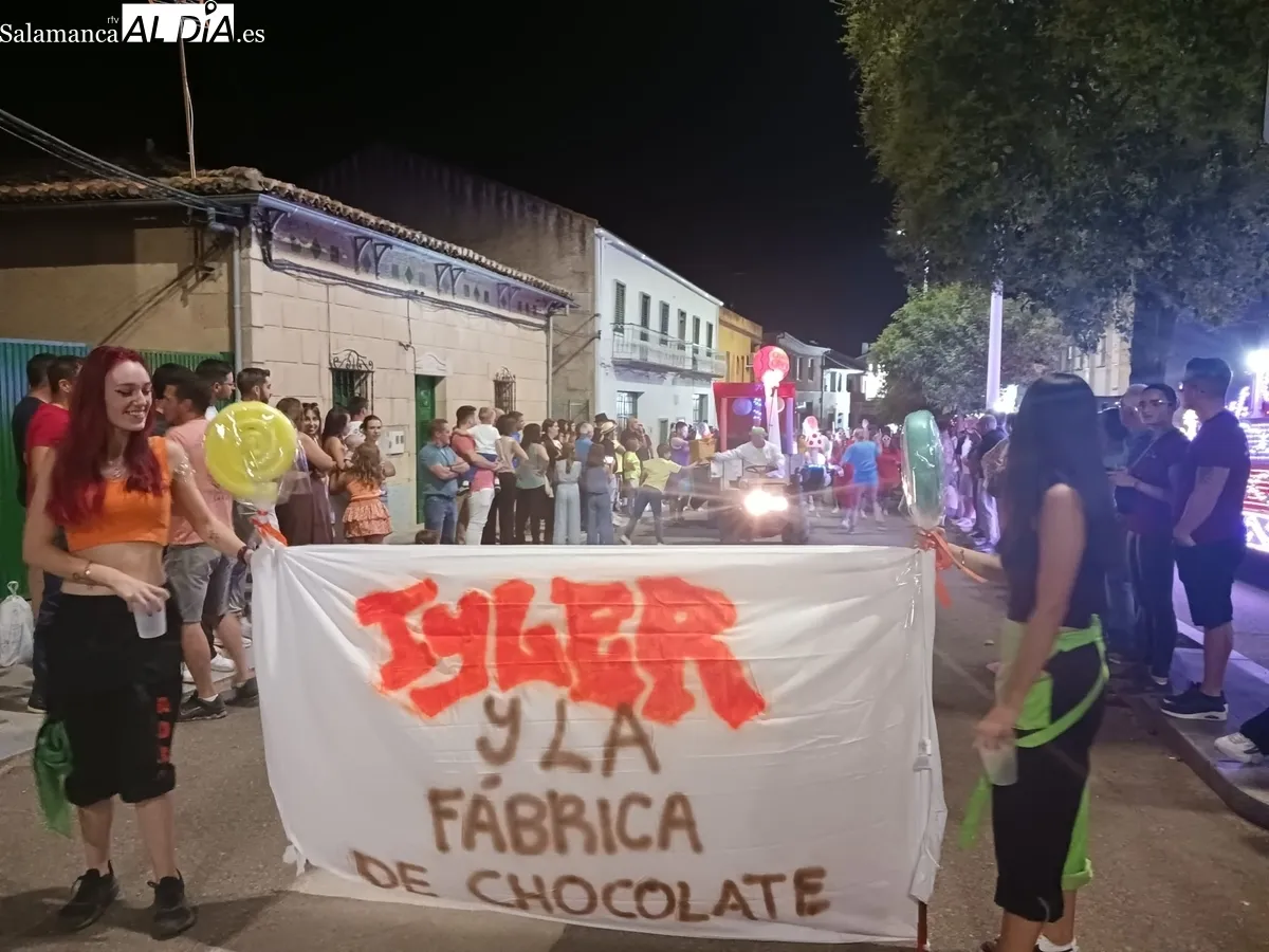 La imaginación y el trabajo de las peñas estuvo a la altura de la fama de este desfile 