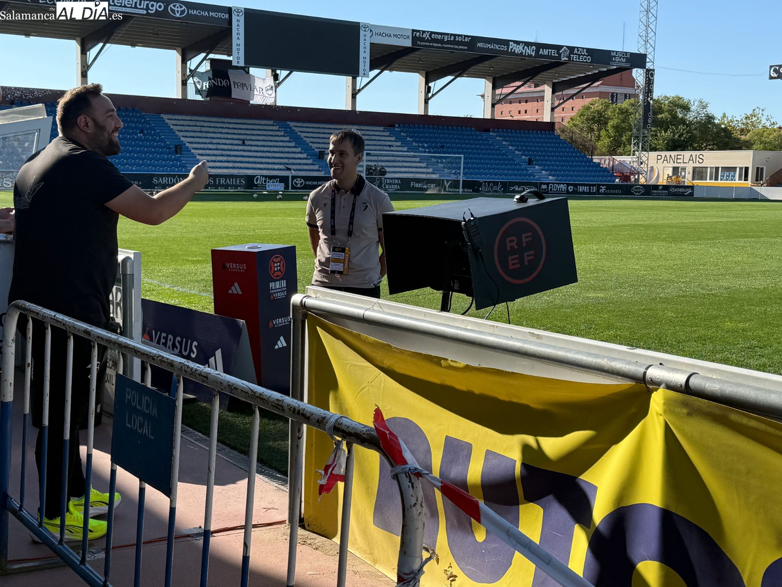 El FVS, el mini VAR de Primera Federación, ya está en el Reina Sofía para su debut en el Unionistas - Osasuna B