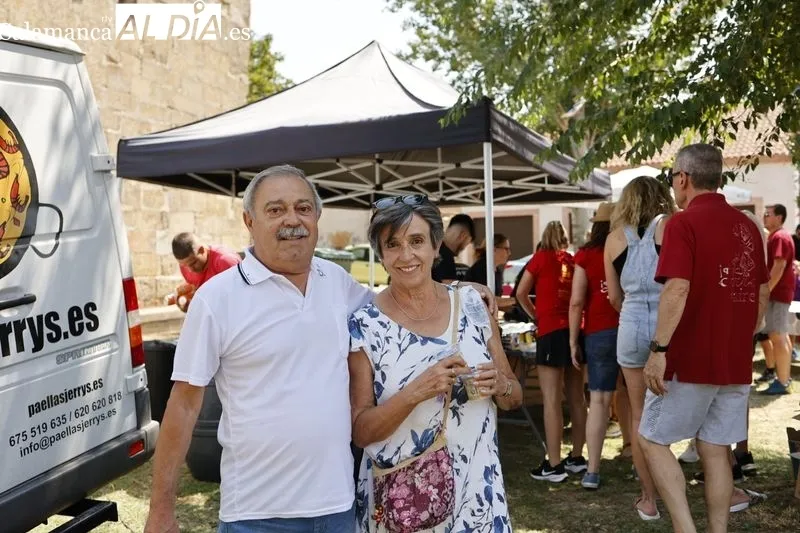Foto 14 - Monterrubio disfruta de una buena paellada (FOTOS)