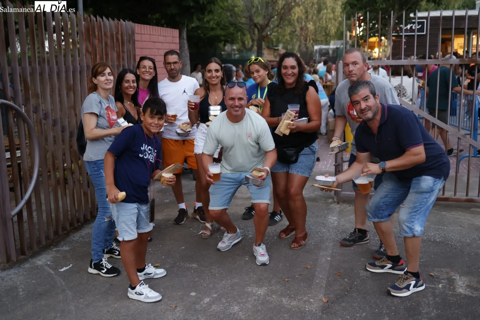 Foto 8 - Santa Marta celebra la Parrillada y Fiesta de la Cebada en la Plaza de Tierno Galv&aacute;n