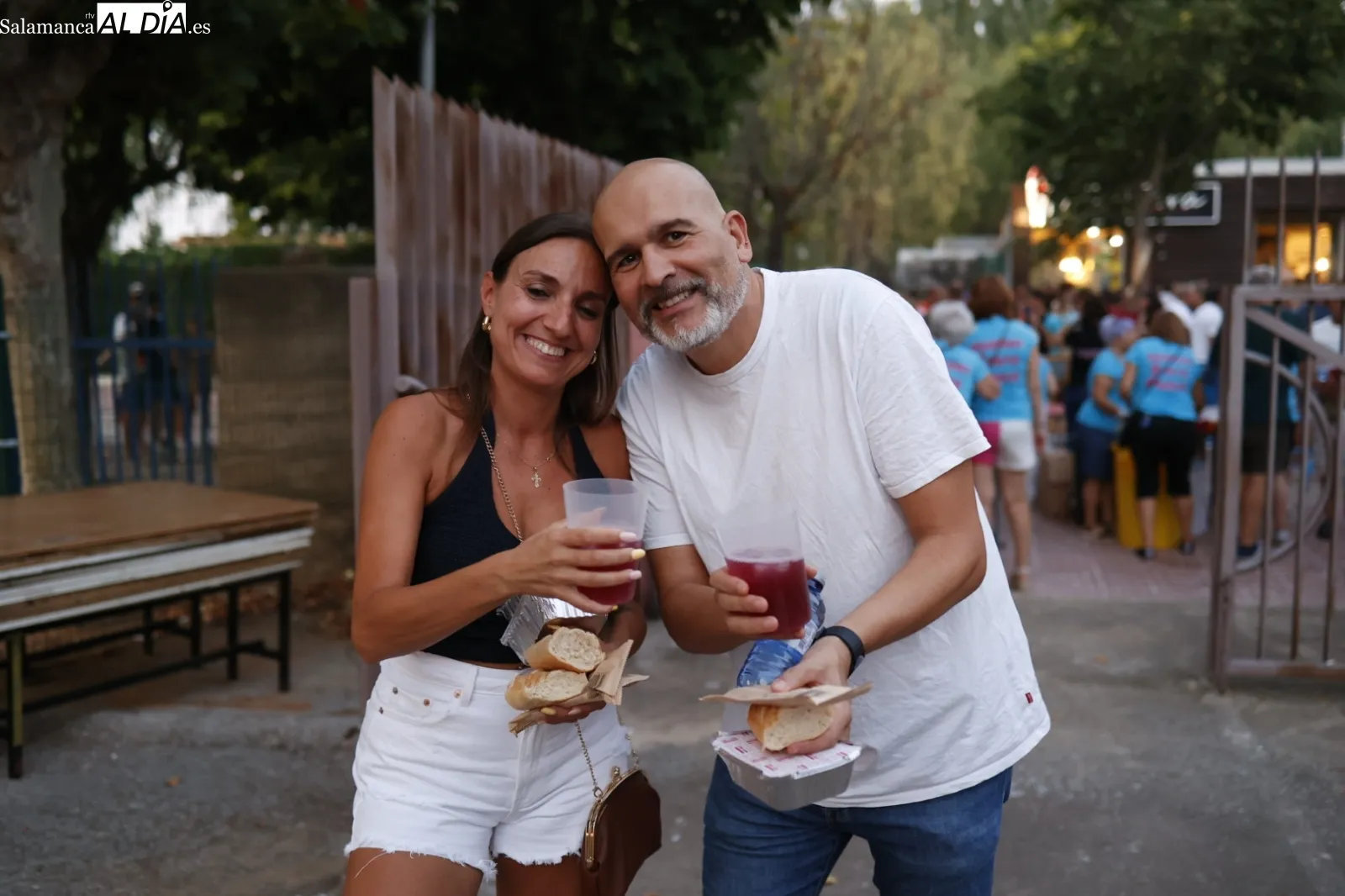 Foto 6 - Santa Marta celebra la Parrillada y Fiesta de la Cebada en la Plaza de Tierno Galv&aacute;n