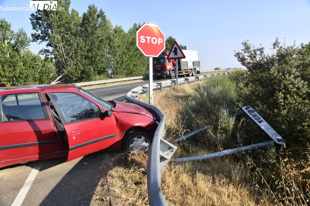 Accidente en Ciudad Rodrigo: un herido leve en la CL-526