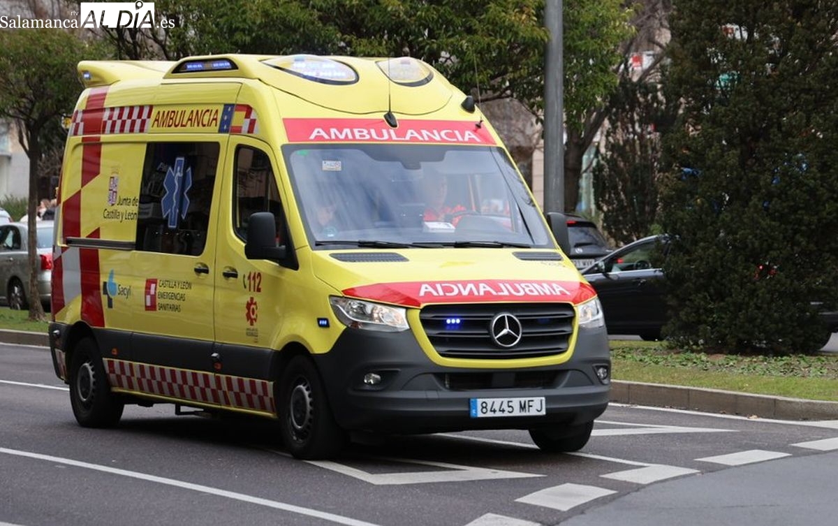 Herido un motorista de 17 años en la rotonda del Helmántico