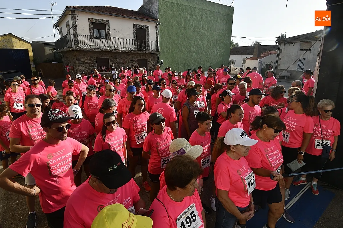Foto 10 - Jos&eacute; Antonio G&oacute;mez y Ester Rodr&iacute;guez se adjudican la 4&ordf; Carrera de Morasverdes a favor de la AECC