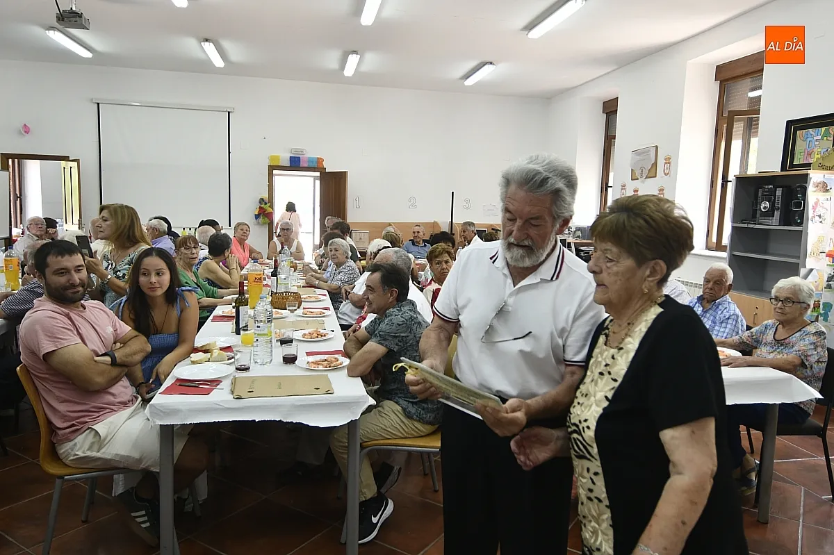 Homenaje mayores en Casillas de Flores/ Fotos Adrián M.Pastor