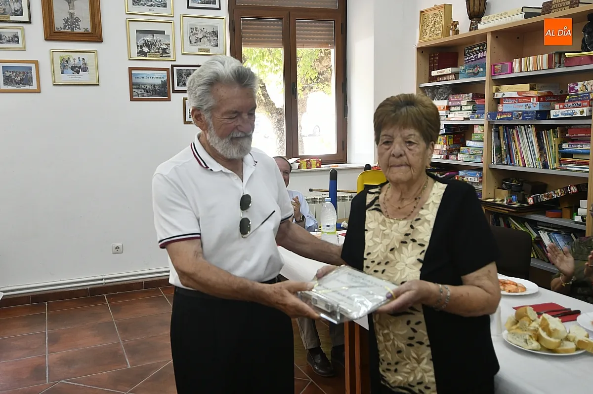 Homenaje mayores en Casillas de Flores/ Fotos Adrián M.Pastor