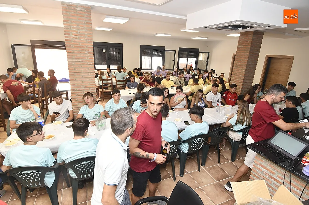 COmida de peñas en Serradilla del LLano/ Fotos: Adrián M.Pastor