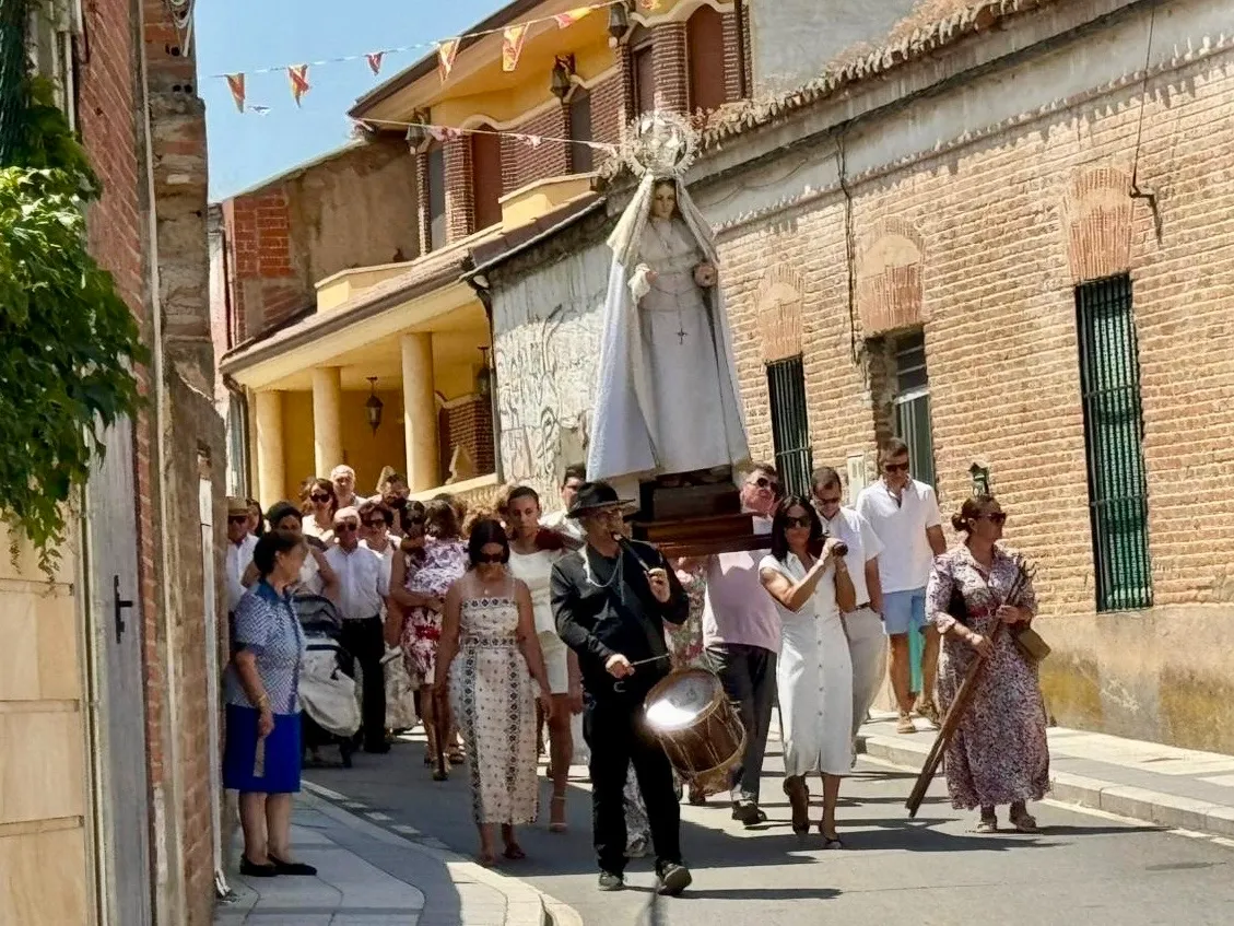 Foto 9 - Fervor y orgullo en la misa y procesi&oacute;n a la Virgen de la Asunci&oacute;n en su d&iacute;a grande en Cantalpino