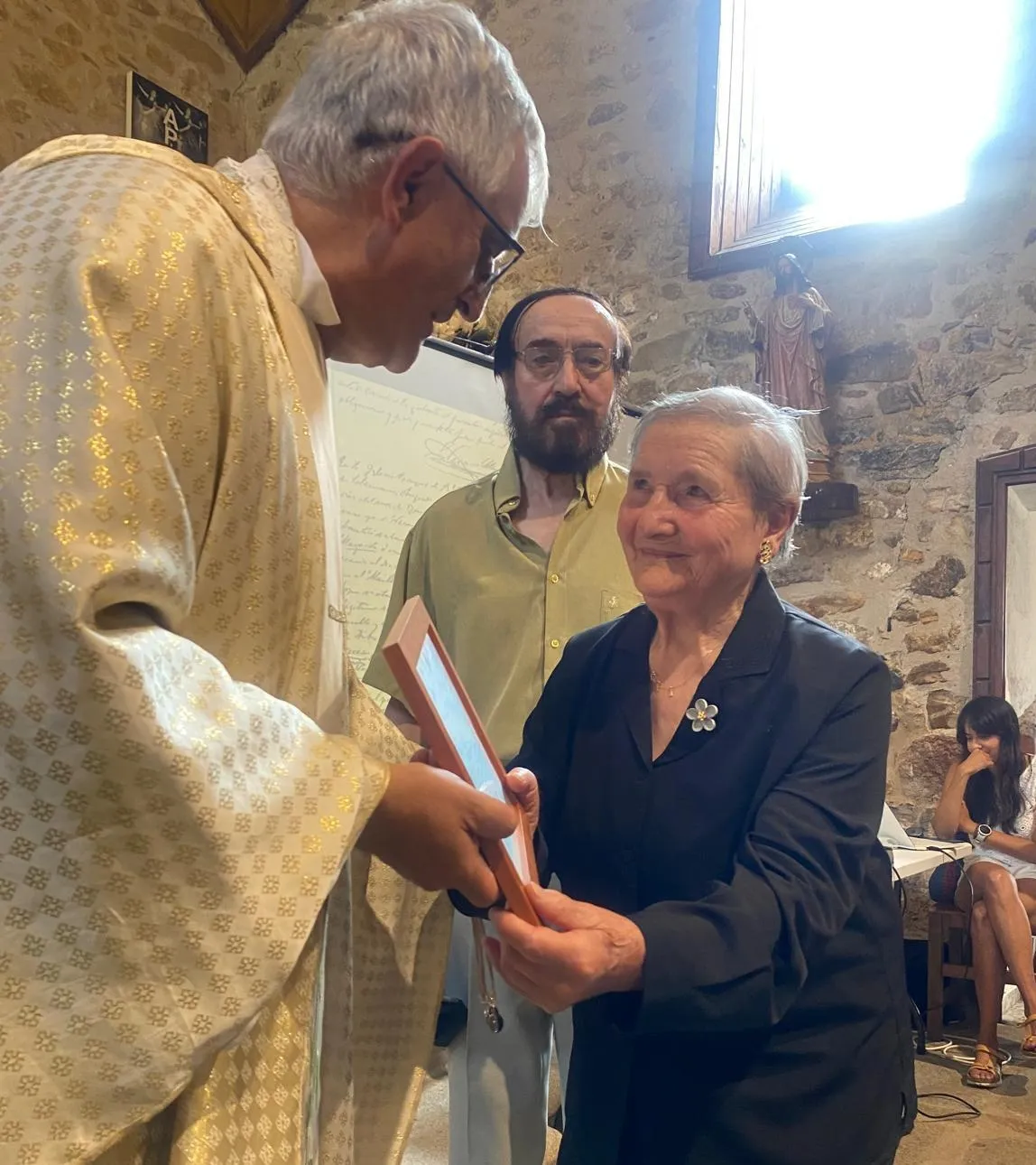 Foto 8 - El Ma&iacute;llo rinde un c&aacute;lido homenaje a sus seis nuevas centenarias
