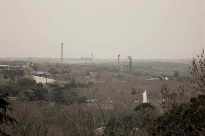 La Junta alerta de un episodio de intrusión de partículas de polvo africano desde el martes que afectará a todo el territorio de Castilla y León