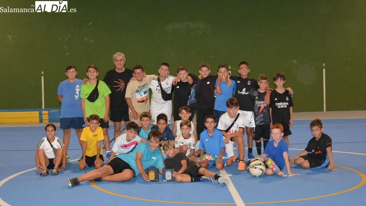 Imagen de jugadores de los distintos equipos participantes en el torneo