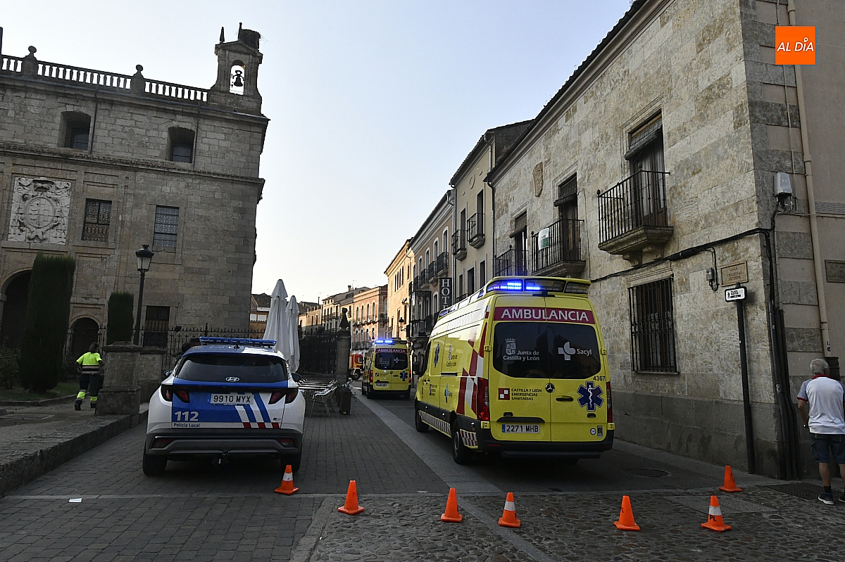 Miembros de varios organismos logran evitar el suicidio de una mujer en el centro histórico