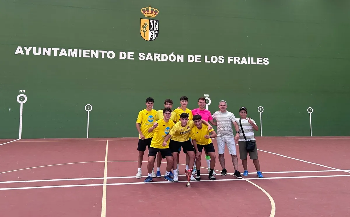 Intenso torneo de fútbol sala el vivido ayer jueves en Sardón de los Frailes