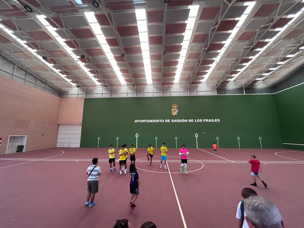 Intenso torneo de fútbol sala el vivido ayer jueves en Sardón de los Frailes