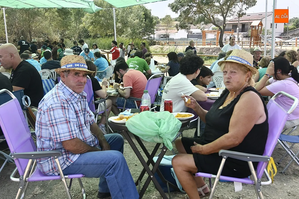 Paella popular en Fuentes de Oñoro/ Fotos: Adrián M.Pastor