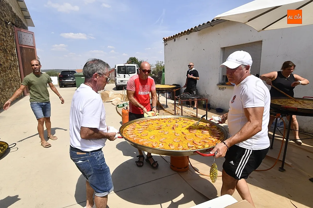 Paella popular en Villar de la Yegua / Fotos: Adrián M.Pastor