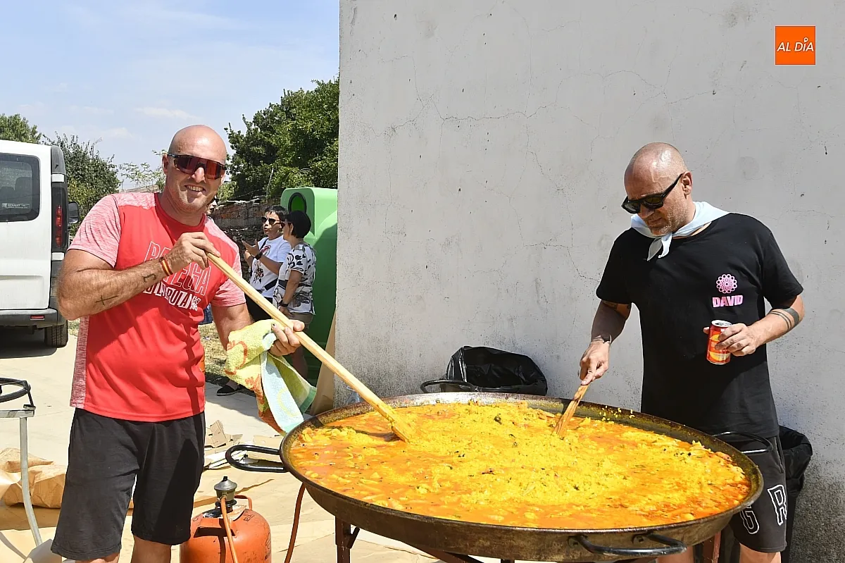 Paella popular en Villar de la Yegua / Fotos: Adrián M.Pastor