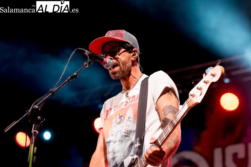 Foto 7 - Alba de Tormes viaja a los 2000: la banda sonora de una generaci&oacute;n resuena con Pignoise