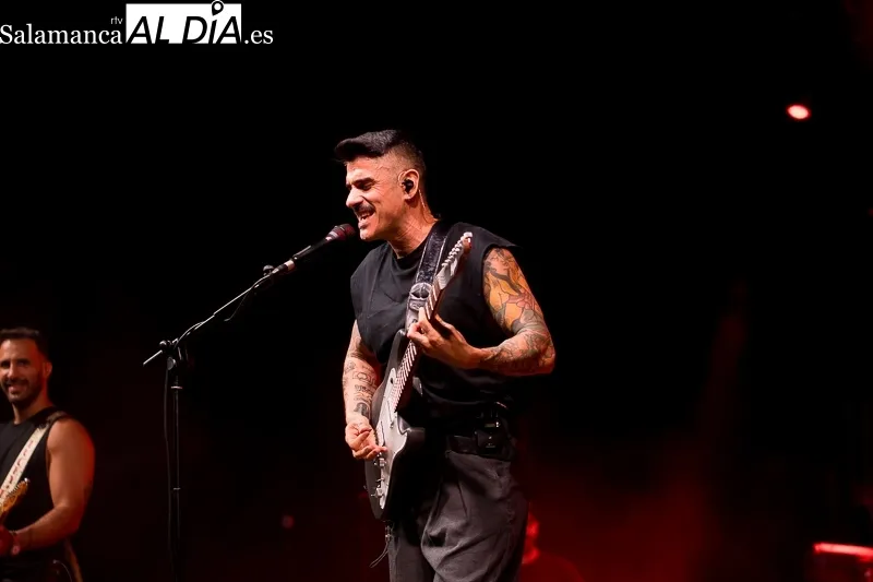 Foto 12 - Alba de Tormes viaja a los 2000: la banda sonora de una generaci&oacute;n resuena con Pignoise