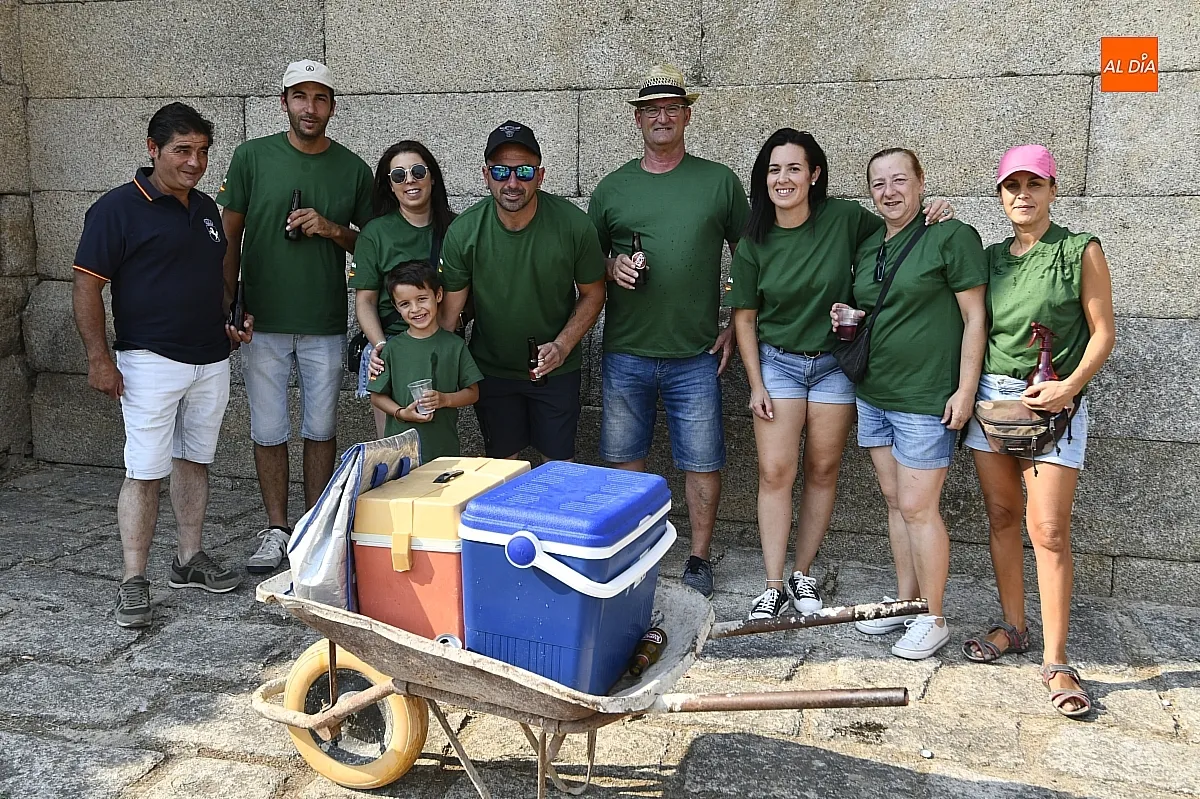 Comienzo de fiestas en VIllar de la Yegua | Fotos: Adrián M.Pastor