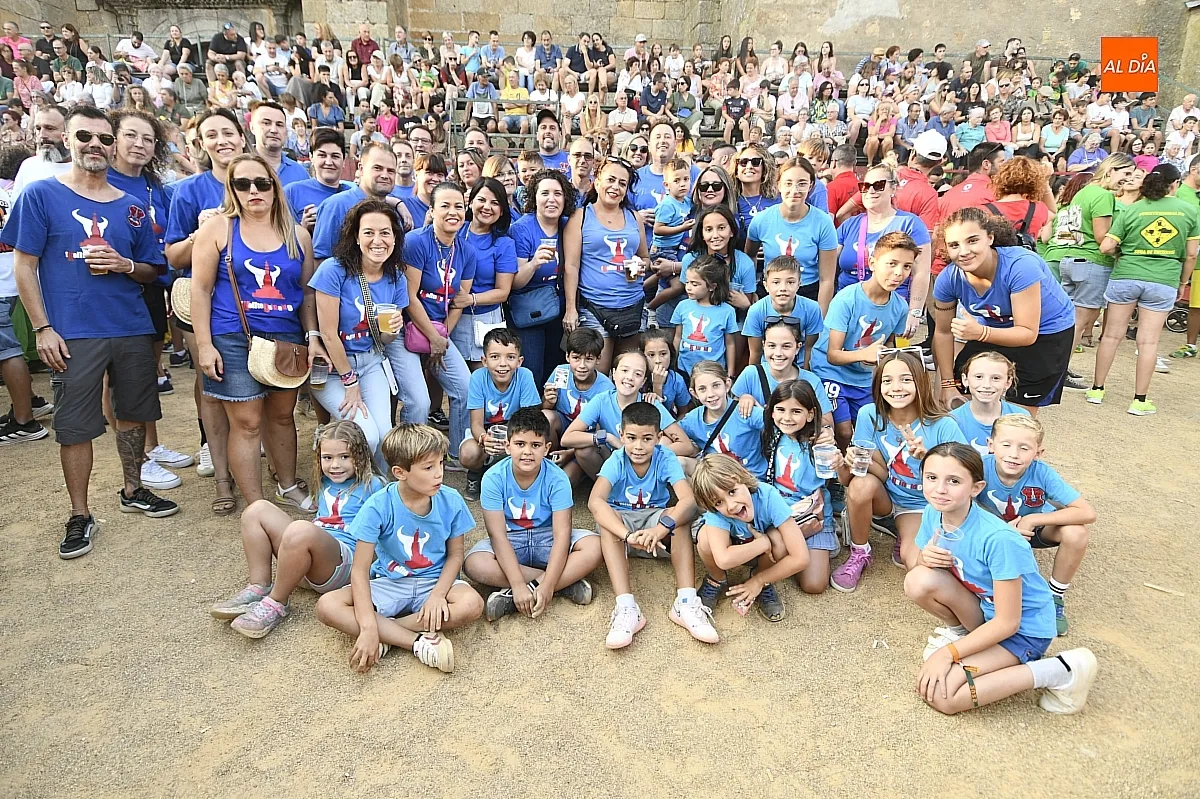 Pregón de fiestas y peñas en Fuenteguinaldo/ Fotos: Adrián M.Pastor