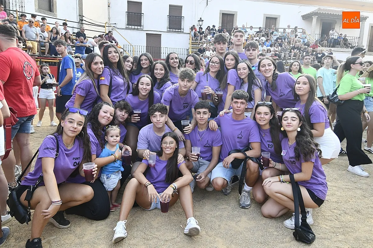 Pregón de fiestas y peñas en Fuenteguinaldo/ Fotos: Adrián M.Pastor