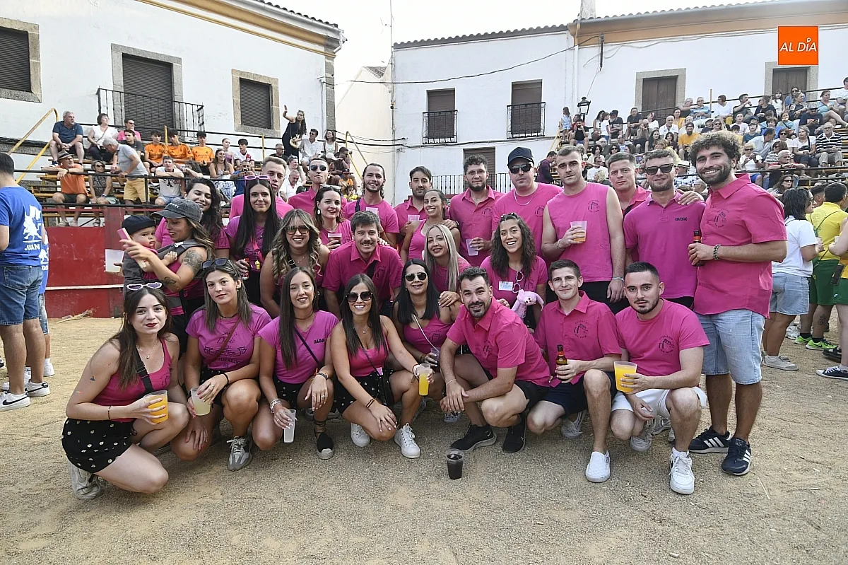 Pregón de fiestas y peñas en Fuenteguinaldo/ Fotos: Adrián M.Pastor