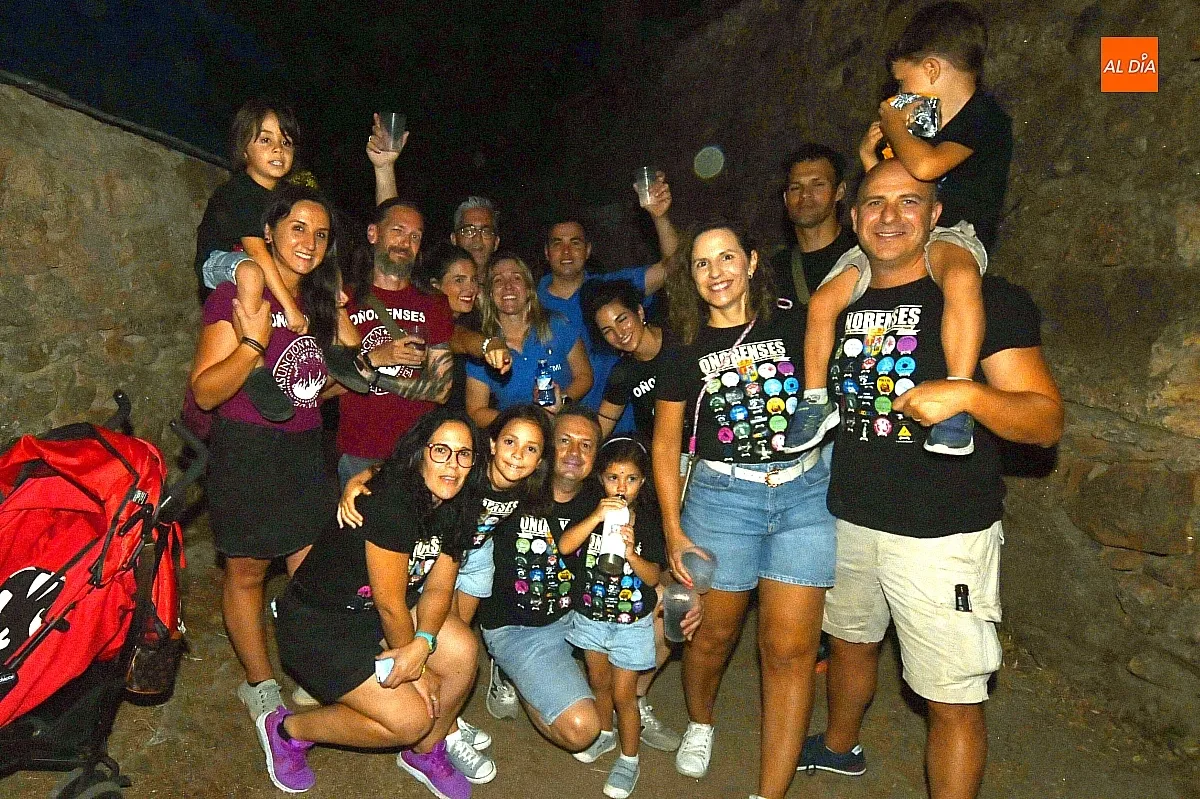 Pregón y peñas en Fuentes de Oñoro en fiestas de La Asunción / Fotos: Adrián M.Pastor