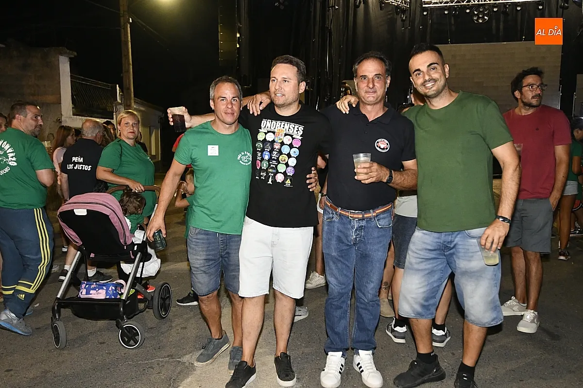 Pregón y peñas en Fuentes de Oñoro en fiestas de La Asunción / Fotos: Adrián M.Pastor